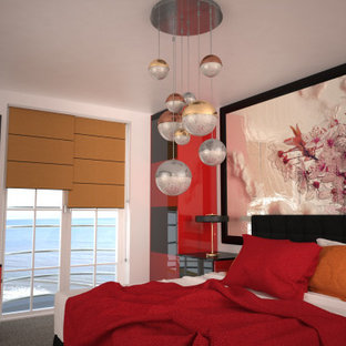 Foto di una piccola camera matrimoniale etnica con pareti bianche, pavimento in bambù e pavimento grigio