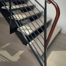 Casa Del Mar, Stairs
