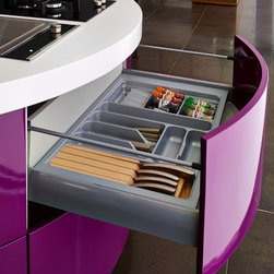 Modern Kitchen-Open Space Kitchen - Kitchen Cabinetry