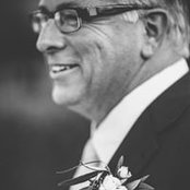 Ron Thompson's photo