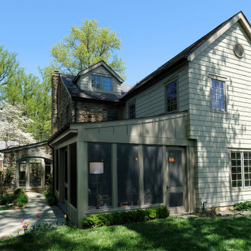 Southland Hills Screened Porch
