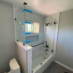 Pondera - West Hils - Shower Doors