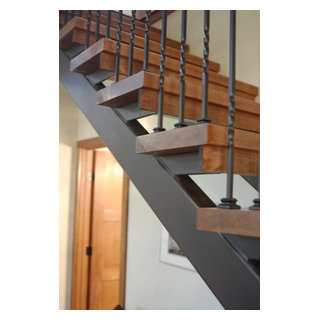 Eagle's Nest - Craftsman - Staircase - DC Metro - by Willoughby Design ...