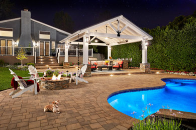 Patio - eclectic patio idea in Los Angeles