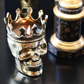 Gold Skull Candle Wearing A Crown | Ceramic & Hand Poured Candle