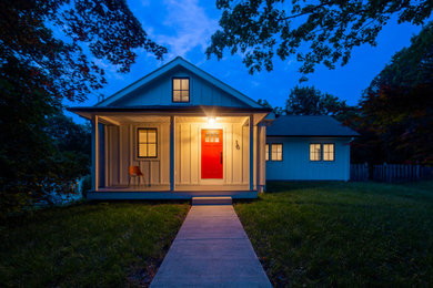 Trendy home design photo in New York