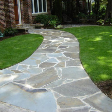 Flagstone Garden Paths for the Texas Hill Country