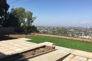Design ideas for a modern landscaping in Orange County.