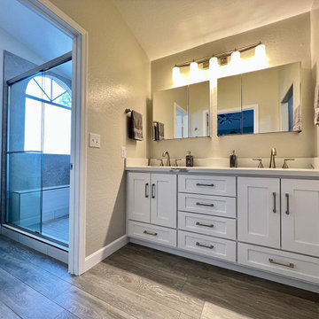Brian & Julie’s Master Bathroom