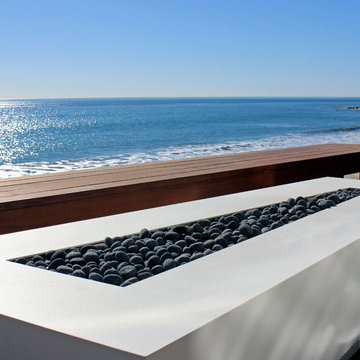 Beachfront Modern Deck in Malibu