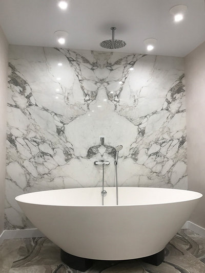 Современный Ванная комната by KROKOGROUP