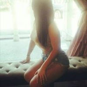 Zoe Lamb's photo