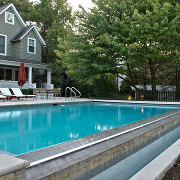 Glencoe, IL Vanishing Edge Swimming Pool with Auto Cover