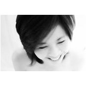 Yui Kamolthip's photo