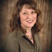 Donna Lee's photo
