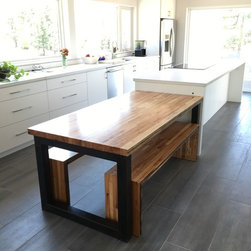 Custom Table - Products