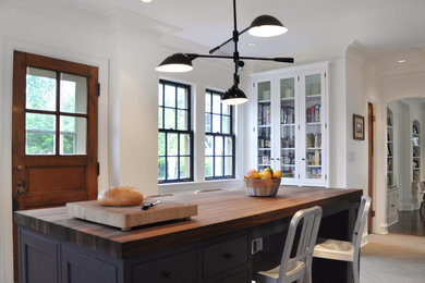 Kitchen - kitchen idea in Chicago