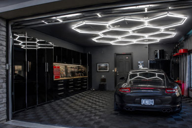 Inspiration for a garage remodel in Tampa