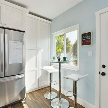 Arctic Shaker White Cabinets 2Beautiful White shaker cabinets with granite count