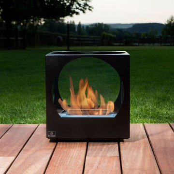 Modern Outdoor Fireplaces
