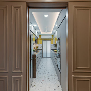 Oberoi Splendour Apartment