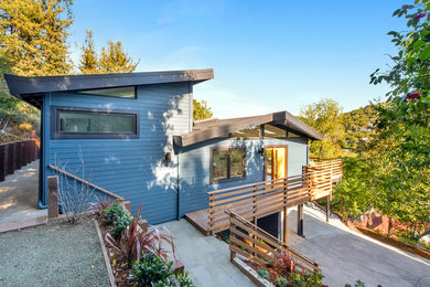 1960s exterior home photo in San Francisco