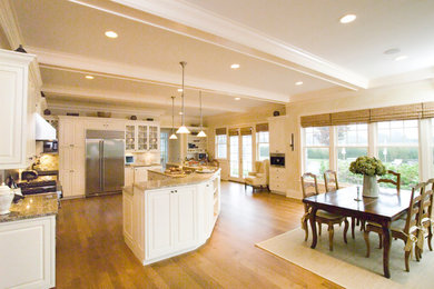Inspiration for a coastal kitchen remodel in New York
