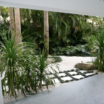 North Venetian Drive Residence