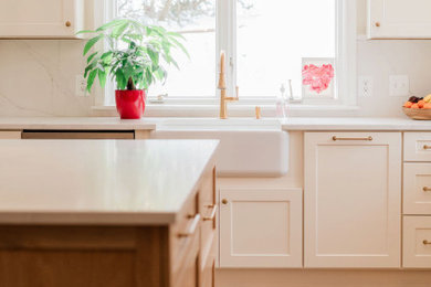 Elegant kitchen photo in Baltimore