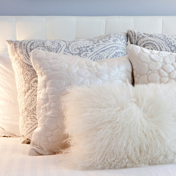 Condo Sax Decoration, Bedroom