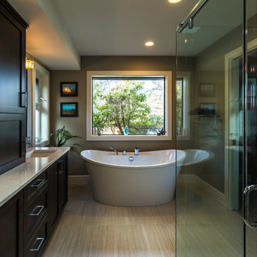 Contemporary Master En-Suite
