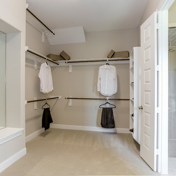 Houston, Texas | Lago Mar - Classic Yale Owner's Closet