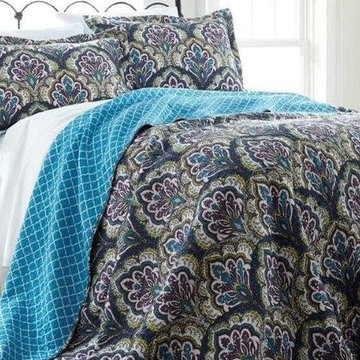 Reversible Coverlets and Quilts (Sets)