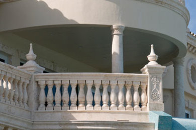 Balustrade & Finials