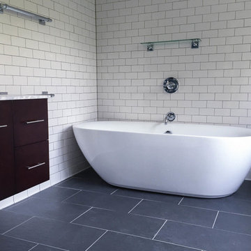 Standalone tub and unique bathroom design in Kingsport, TN