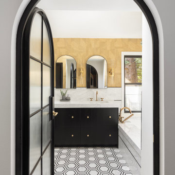 Geometric Bathroom Escape