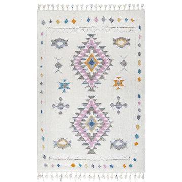 nuLOOM Nivian Shags Transitional Area Rug, White, 4'x6'