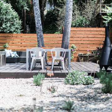 Horizontal Plank Garden Fence and Garden Deck