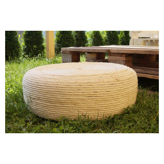 Upcycling Autoreifen ein Ottomane für den Garten Sonstige von