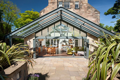 This is an example of a modern house exterior in Edinburgh.