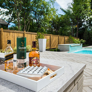 Contemporary backyard in Beaconsfield