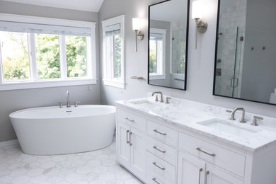 Bathroom - coastal bathroom idea in New York