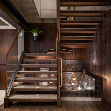 THE FLAMBOYANT HOUSE