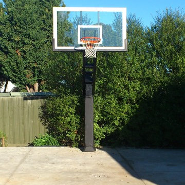 Andrew R's Pro Dunk Diamond Basketball System on a 30x40 in Kealba, XX