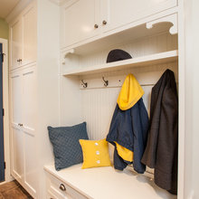 Entry way bench