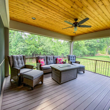 Screen Room with Composite Decking and Solar Screen
