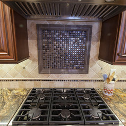 Dynasty, Artesia, Cherry, Nutmeg/Onyx - Tile