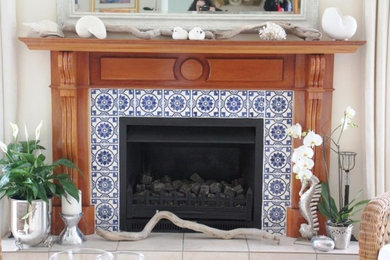 Living room - mid-century modern living room idea in Orange County