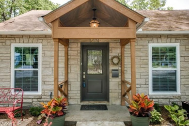 Example of an eclectic entryway design in Dallas