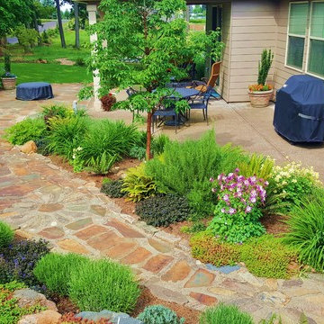 Edgecliff Estates: Before & After Landscape Makeover: Outdoor Entertainment Area